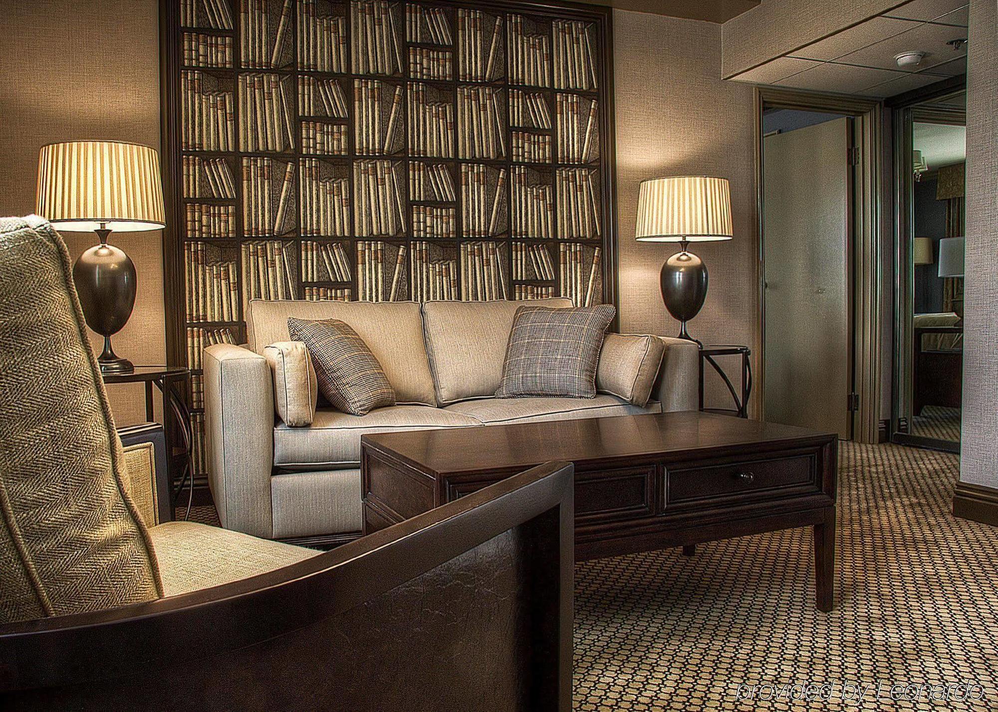 Angeles Athletic Club Hotel